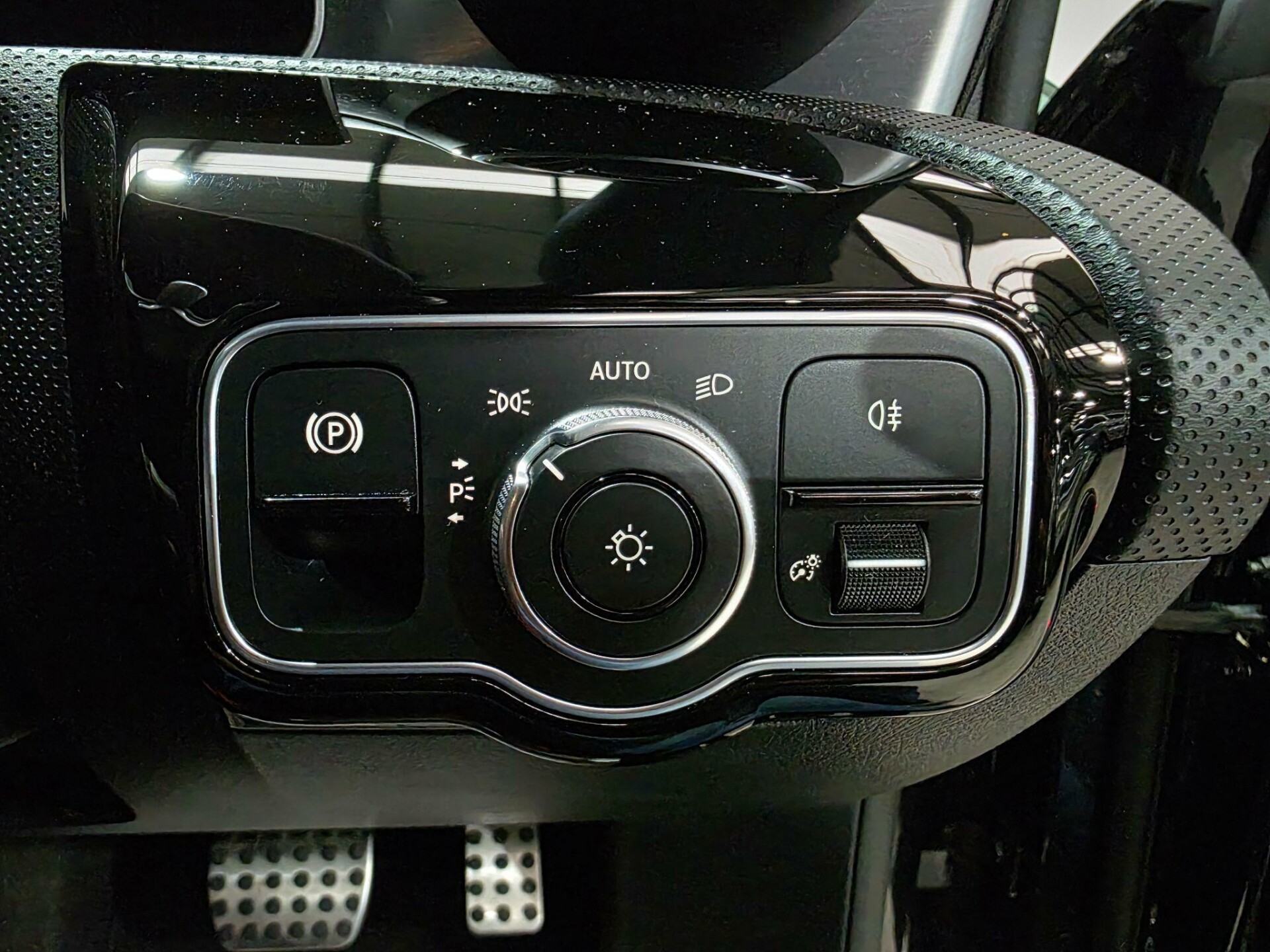 Mercedes Benz CLA