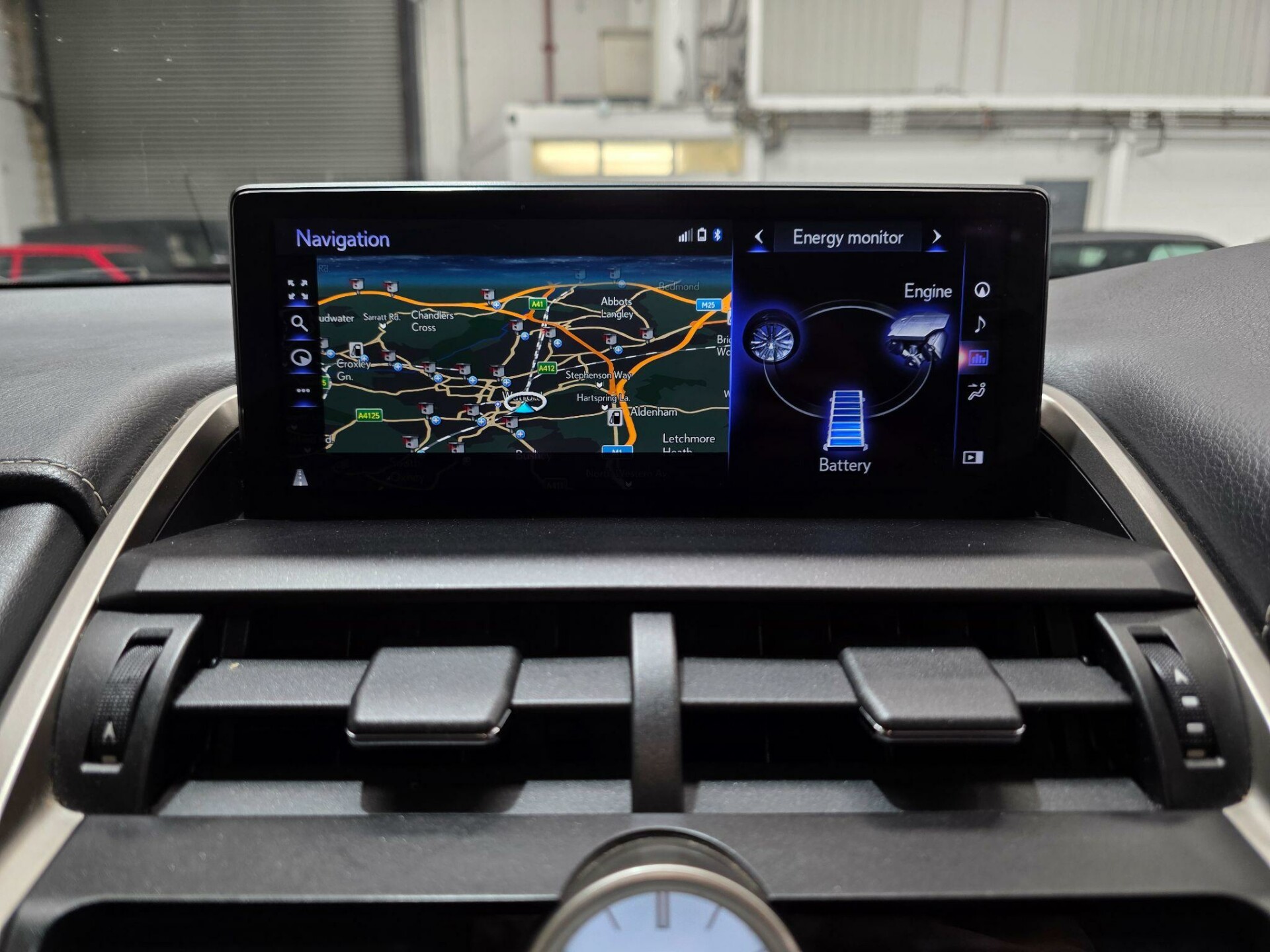 Lexus NX 300h