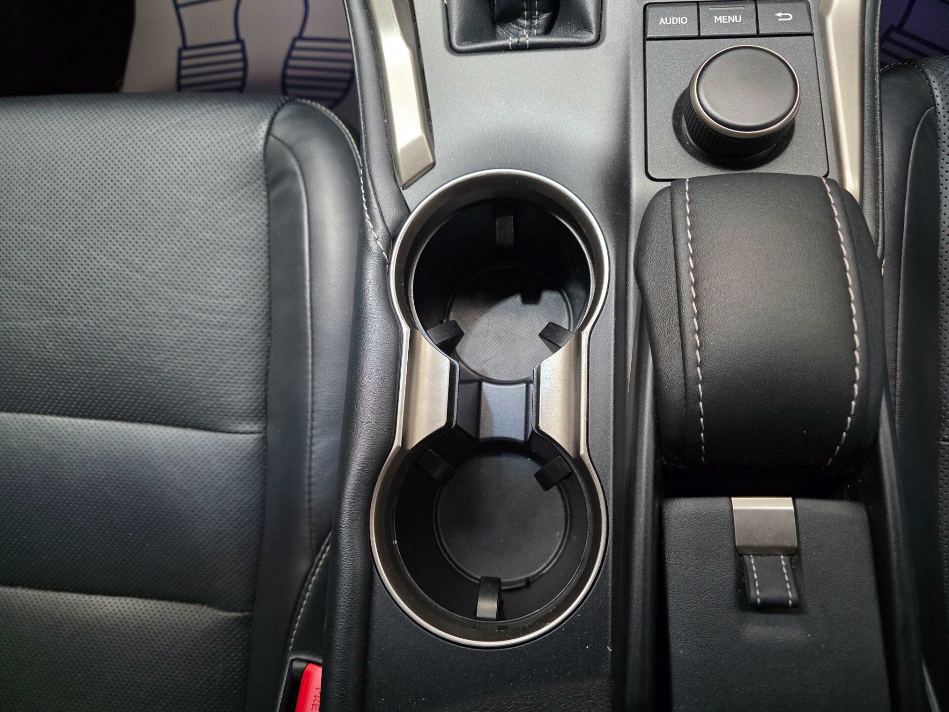 Lexus NX 300h