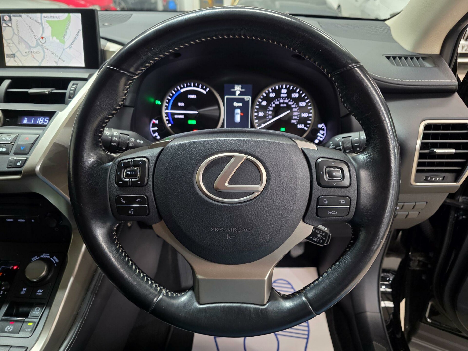 Lexus NX 300h