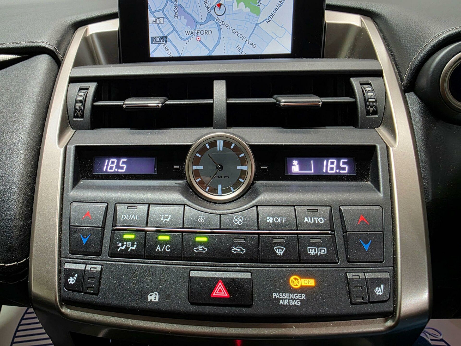 Lexus NX 300h
