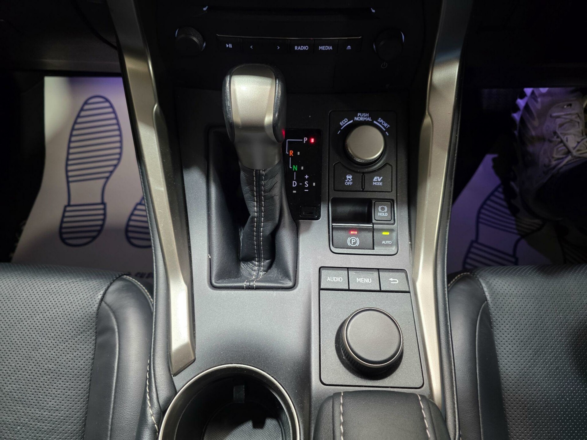Lexus NX 300h