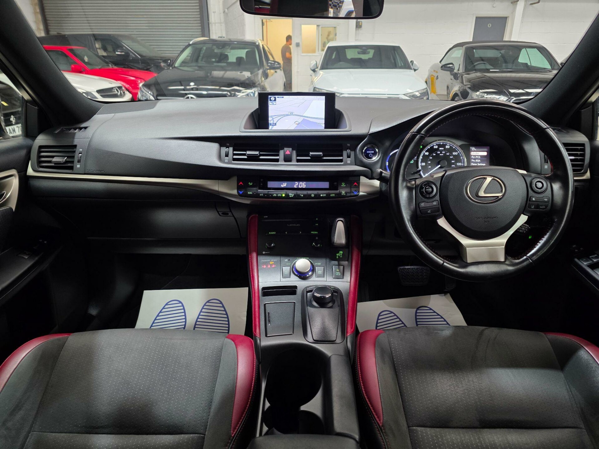 Lexus CT 200h