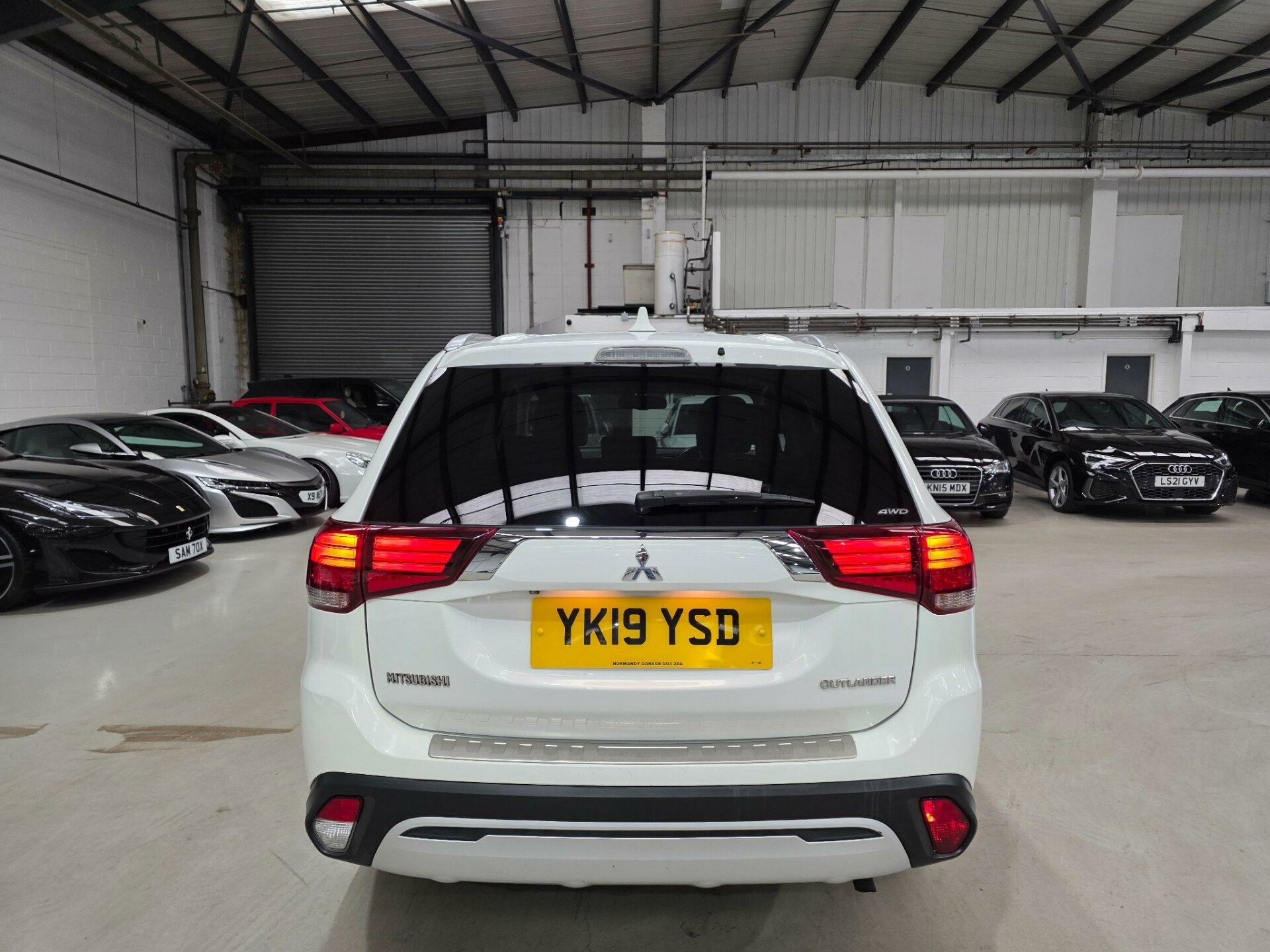 Mitsubishi Outlander