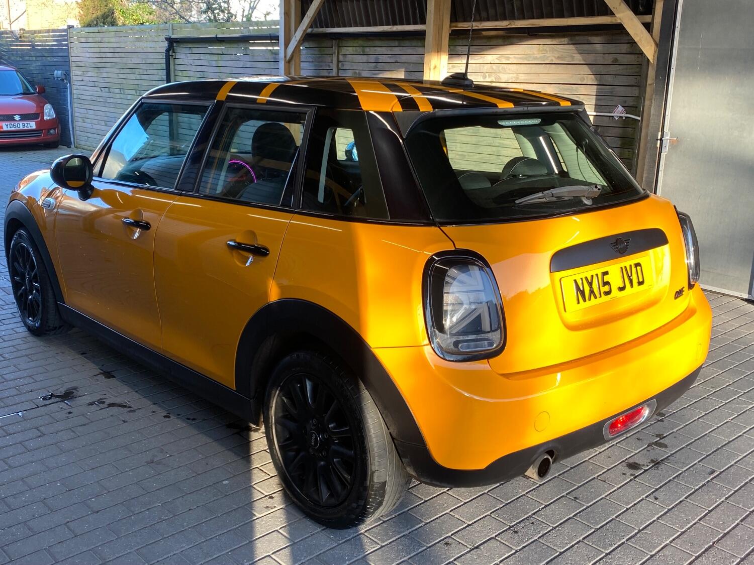 MINI Hatch