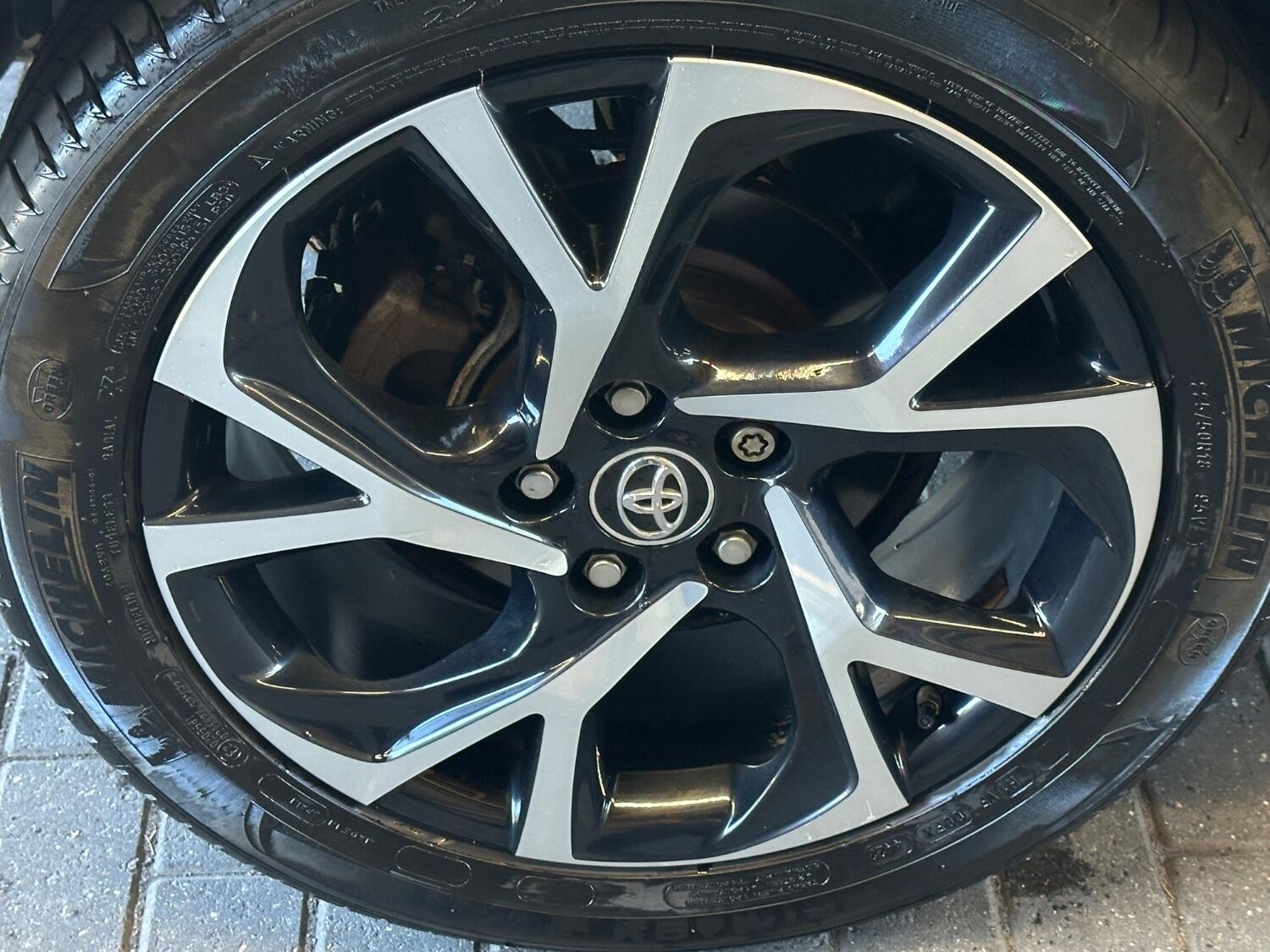 Toyota C HR