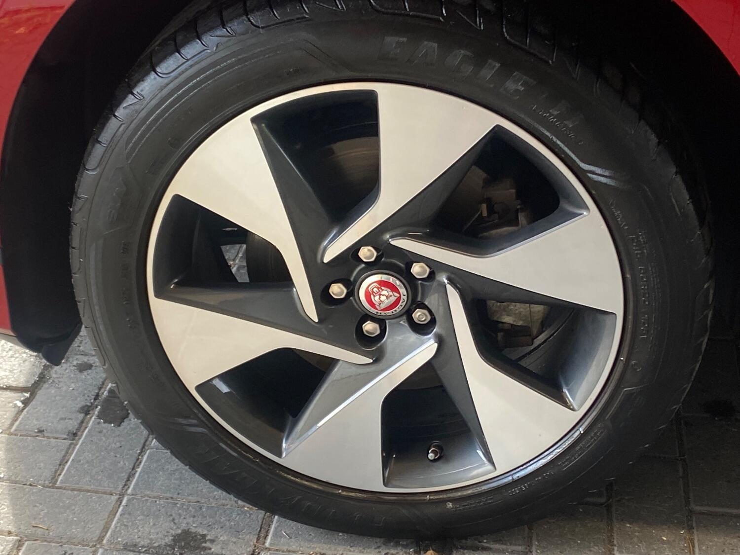 Jaguar I Pace