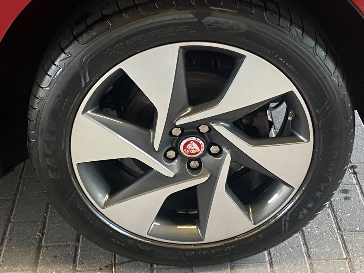Jaguar I Pace