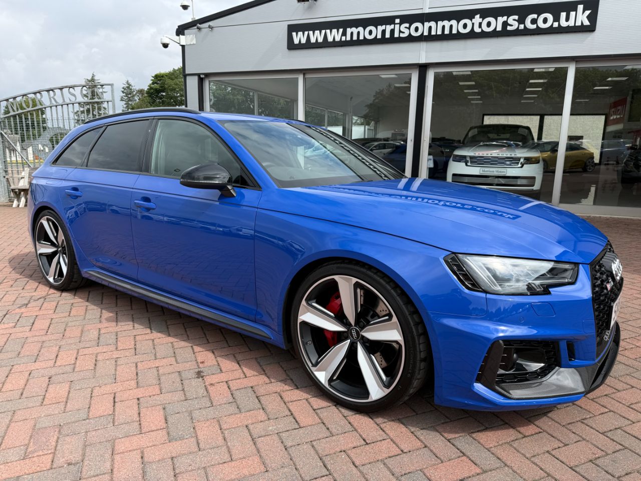 Audi RS4 Saloon