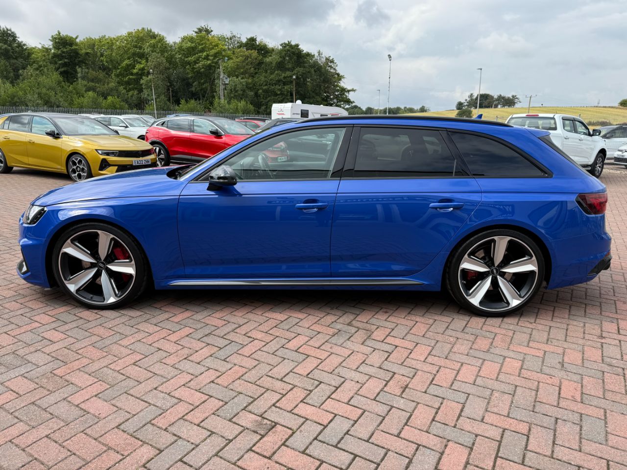 Audi RS4 Saloon