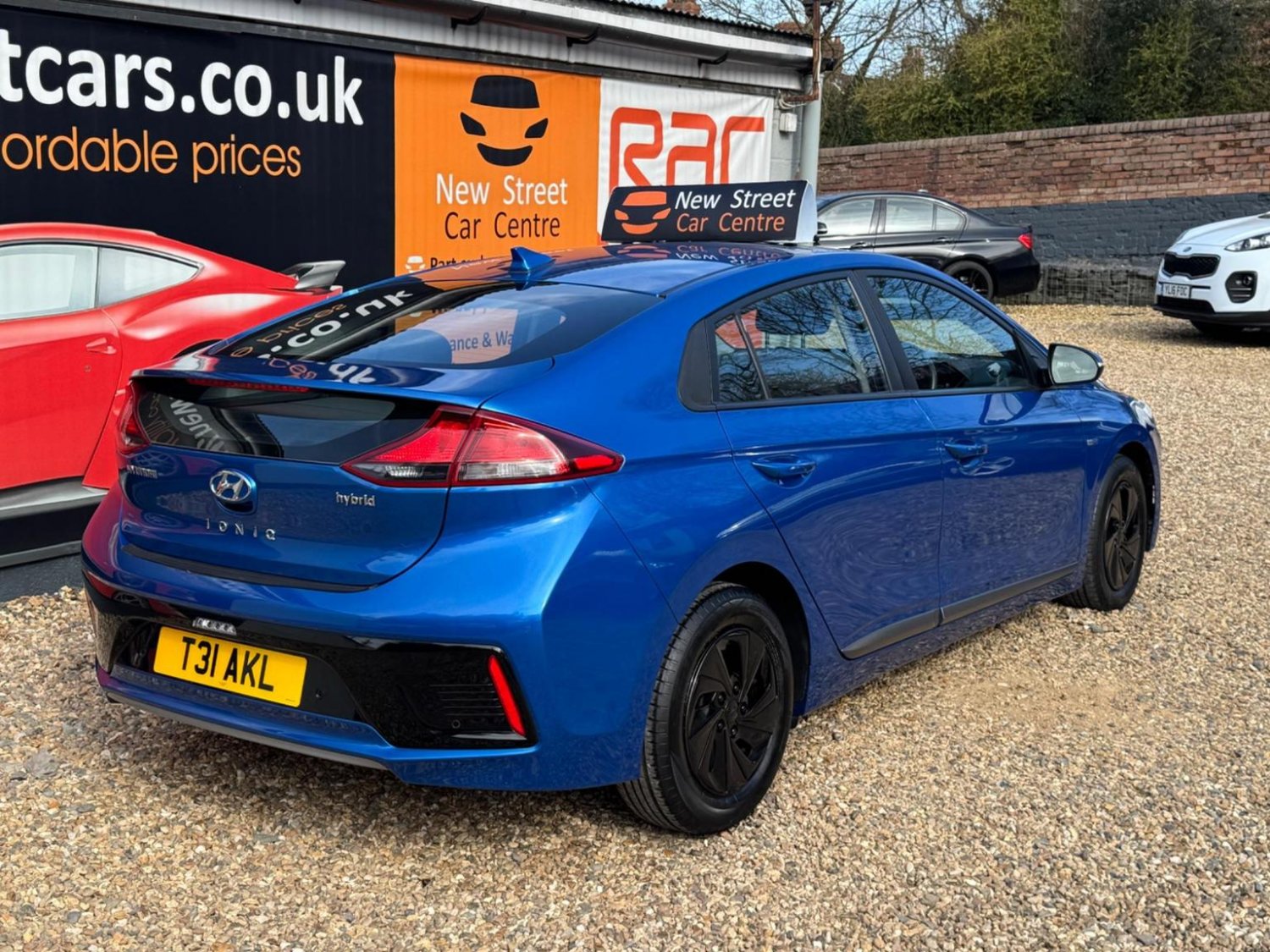 Hyundai IONIQ