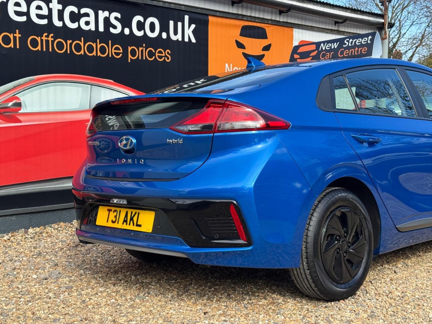 Hyundai IONIQ