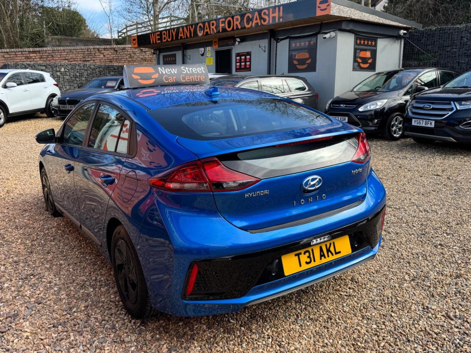Hyundai IONIQ