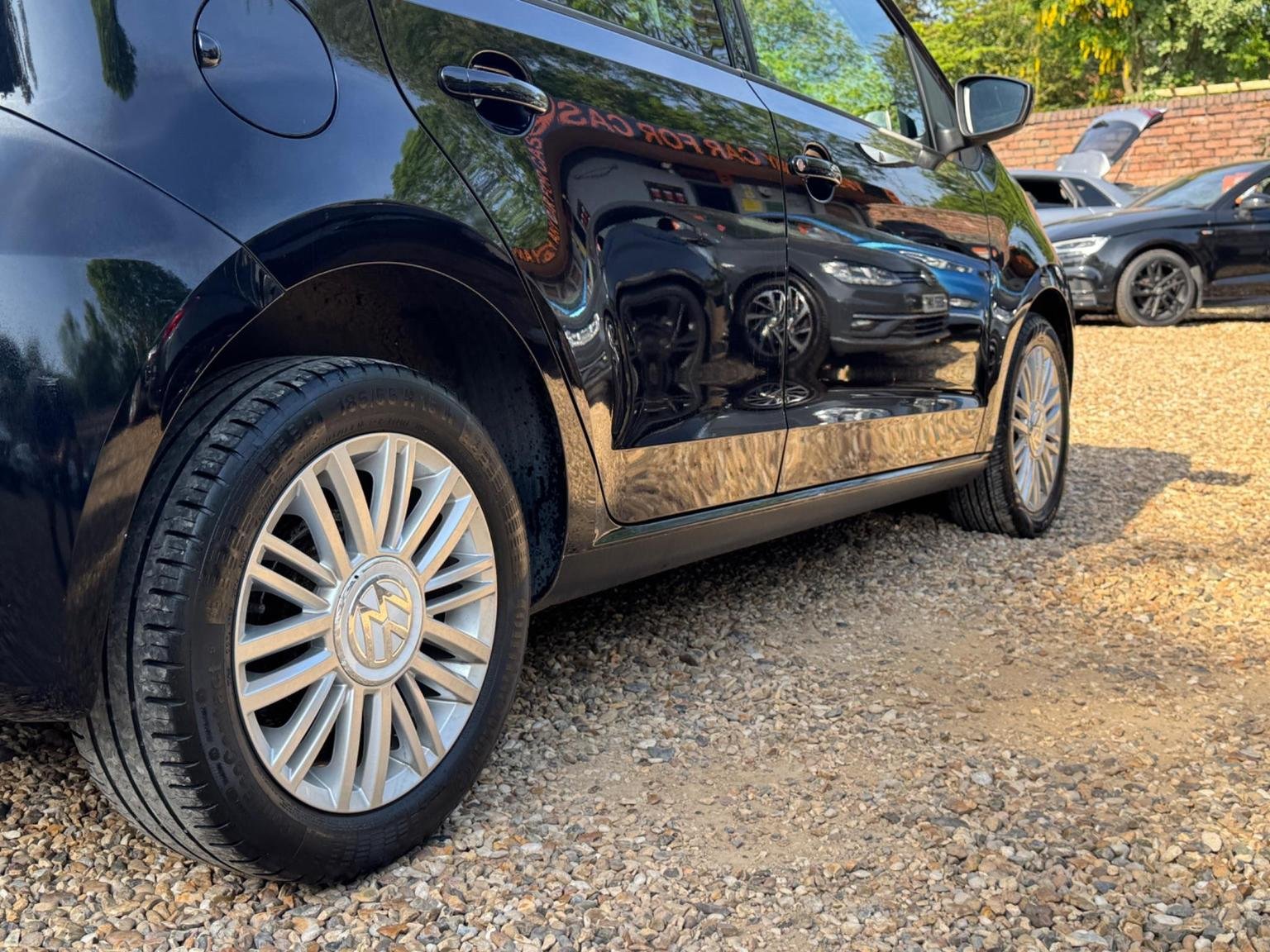 Volkswagen UP
