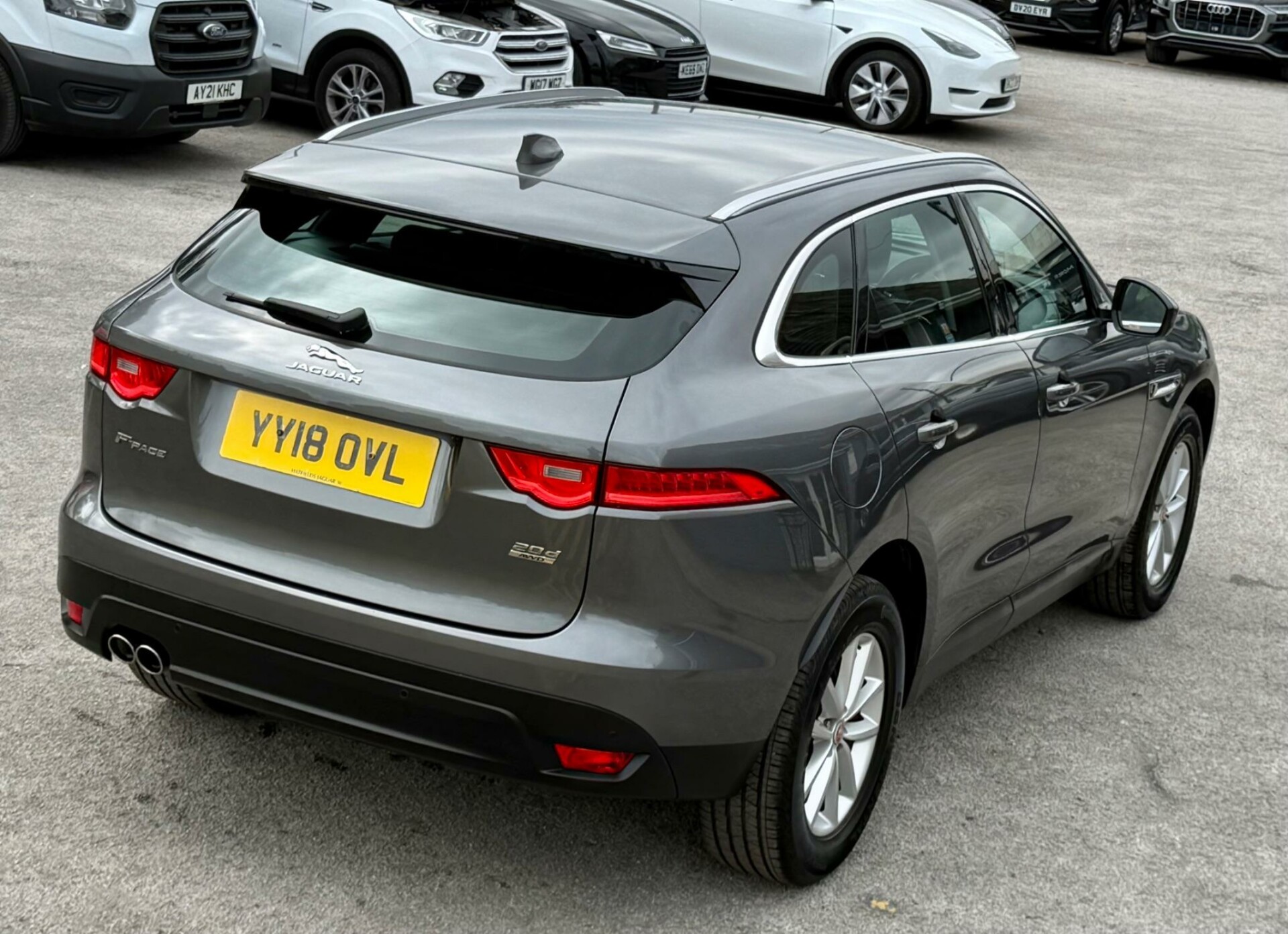 Jaguar F Pace