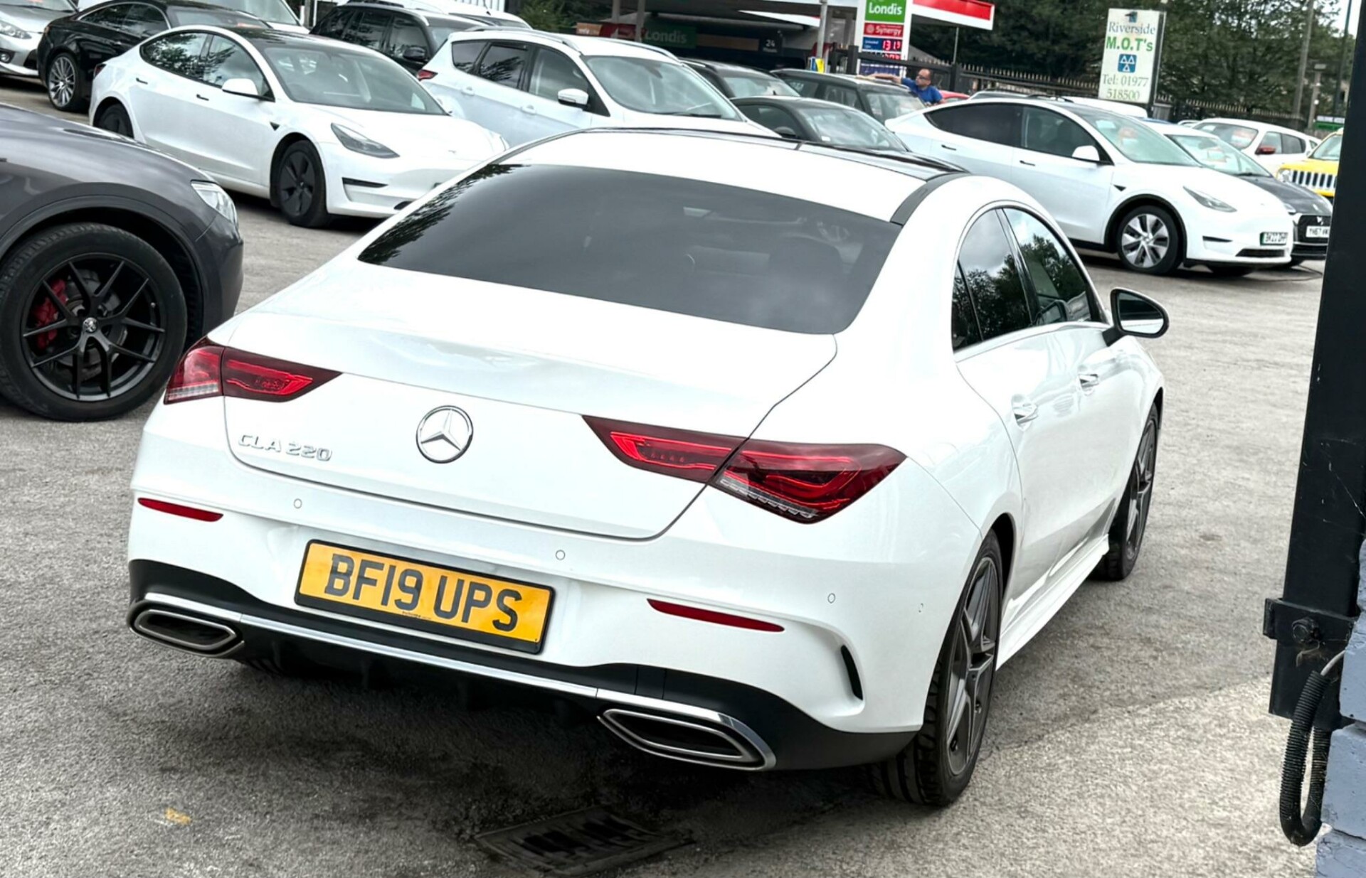 Mercedes Benz CLA