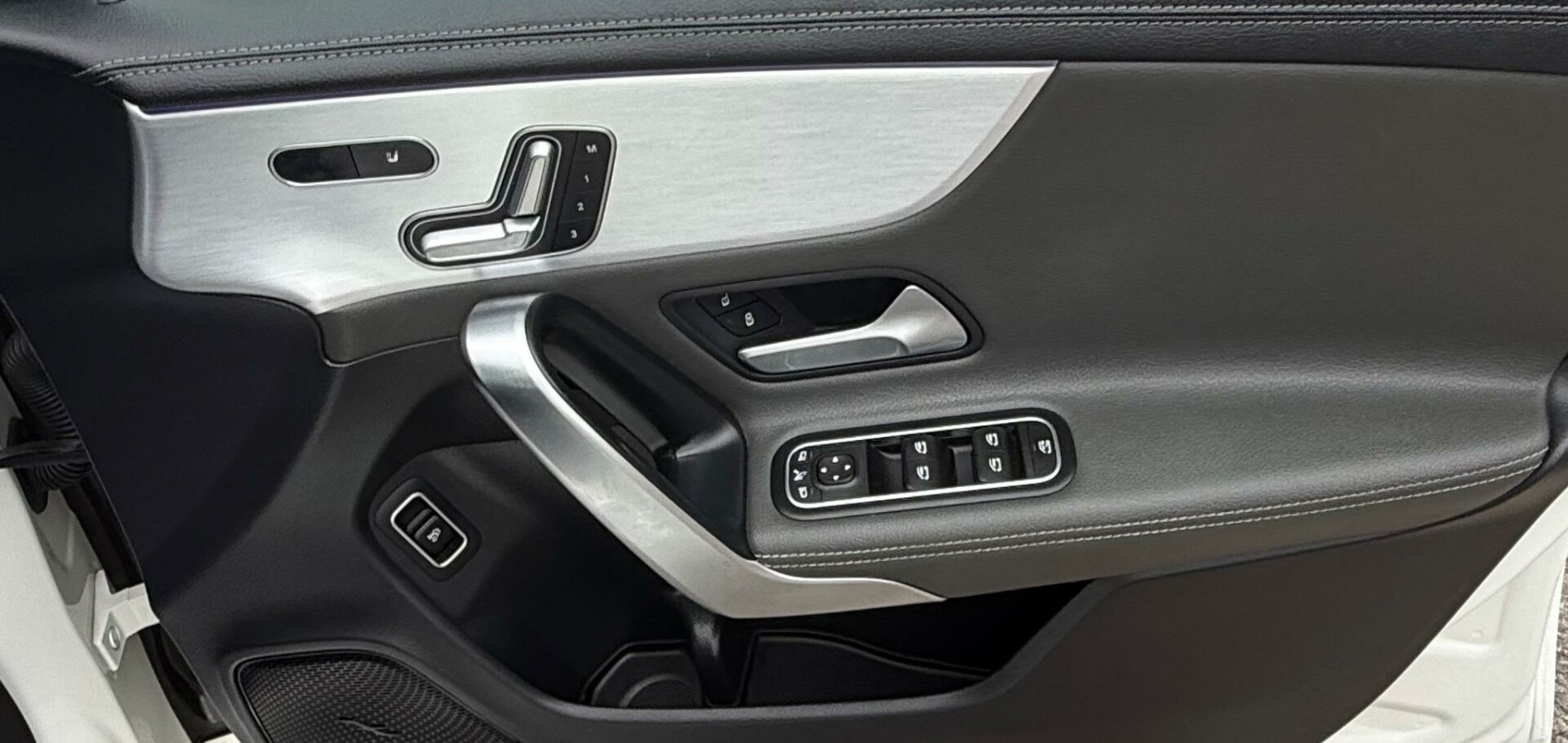 Mercedes Benz CLA