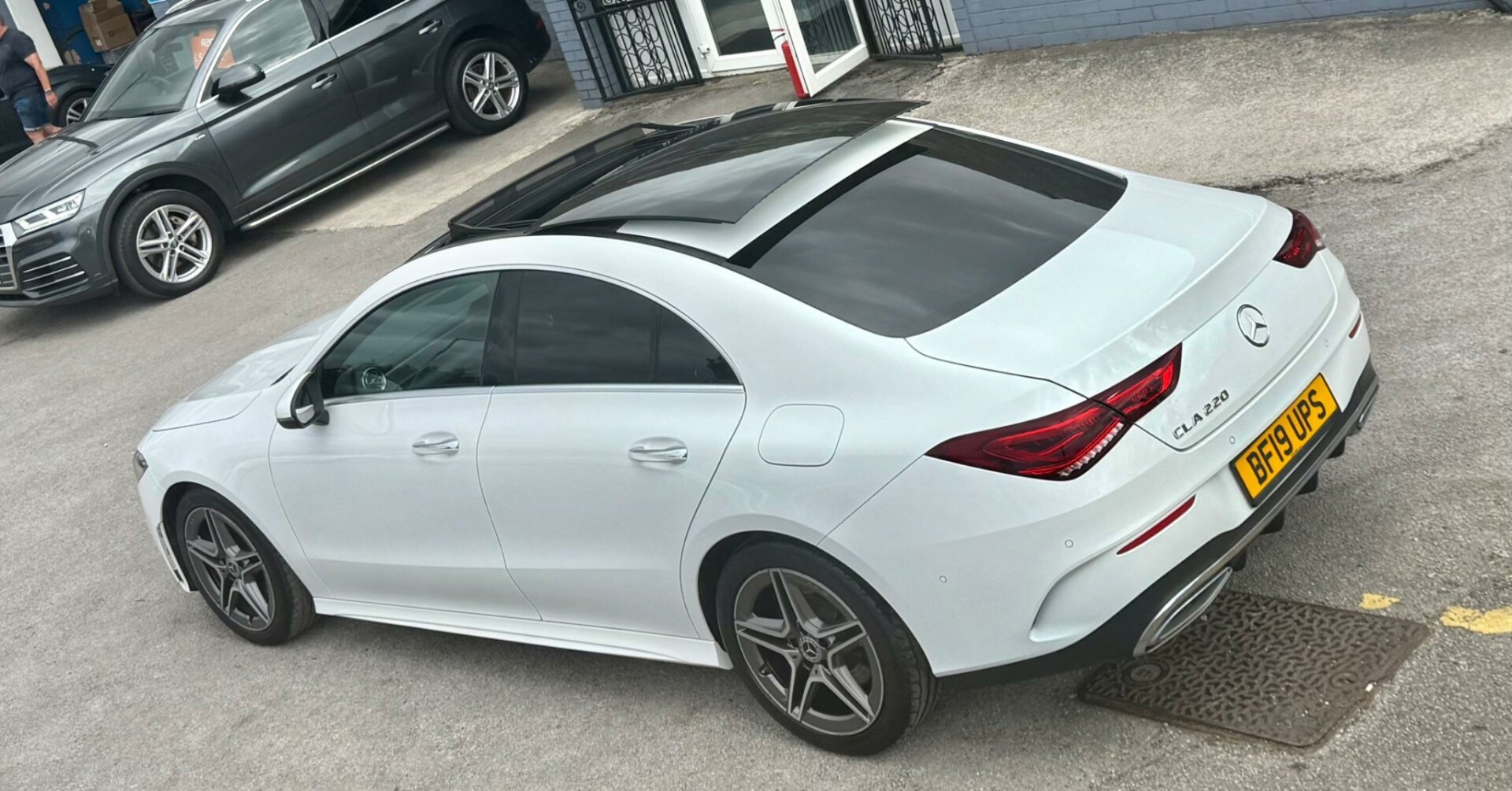 Mercedes Benz CLA