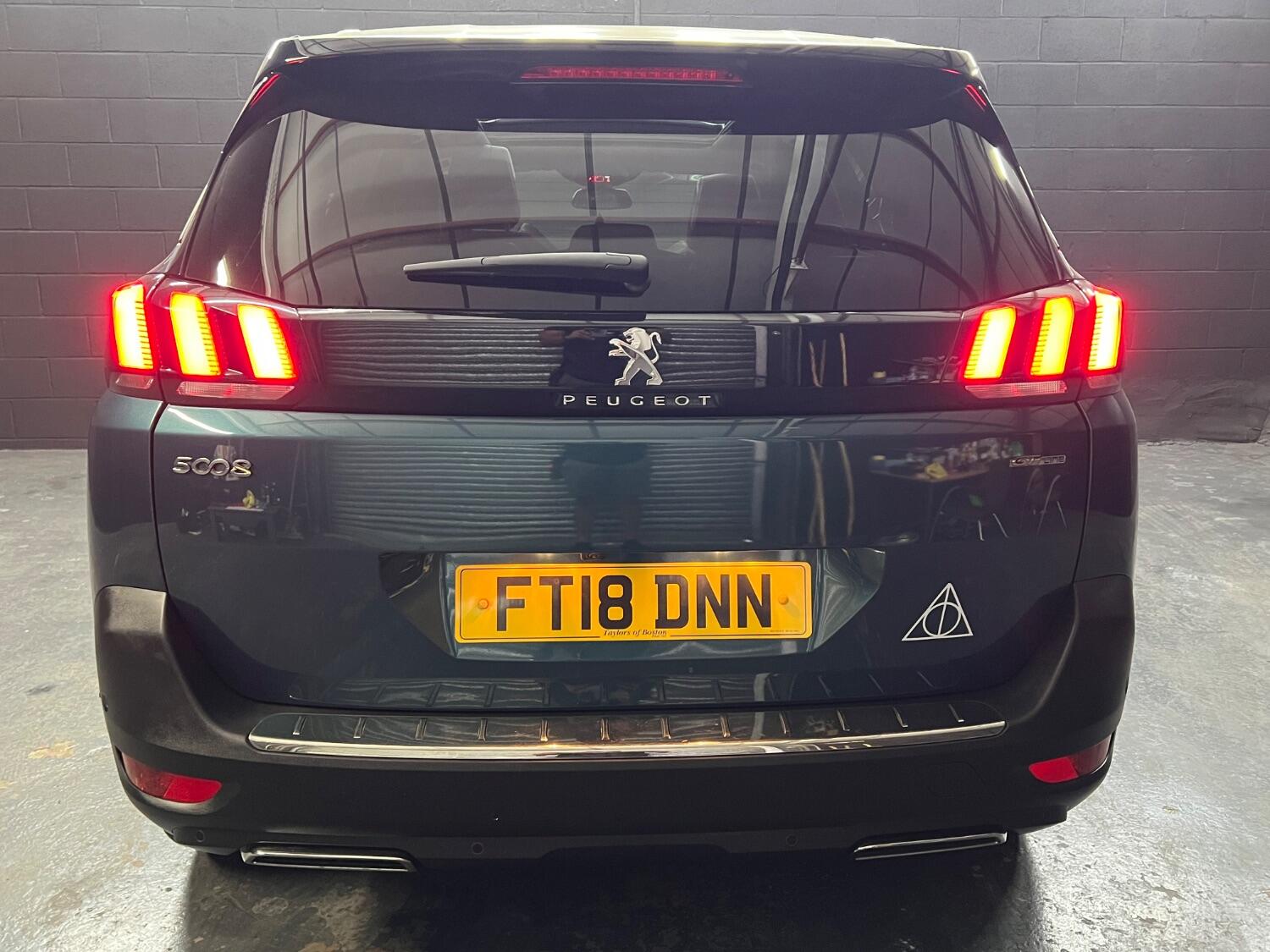 Peugeot 5008