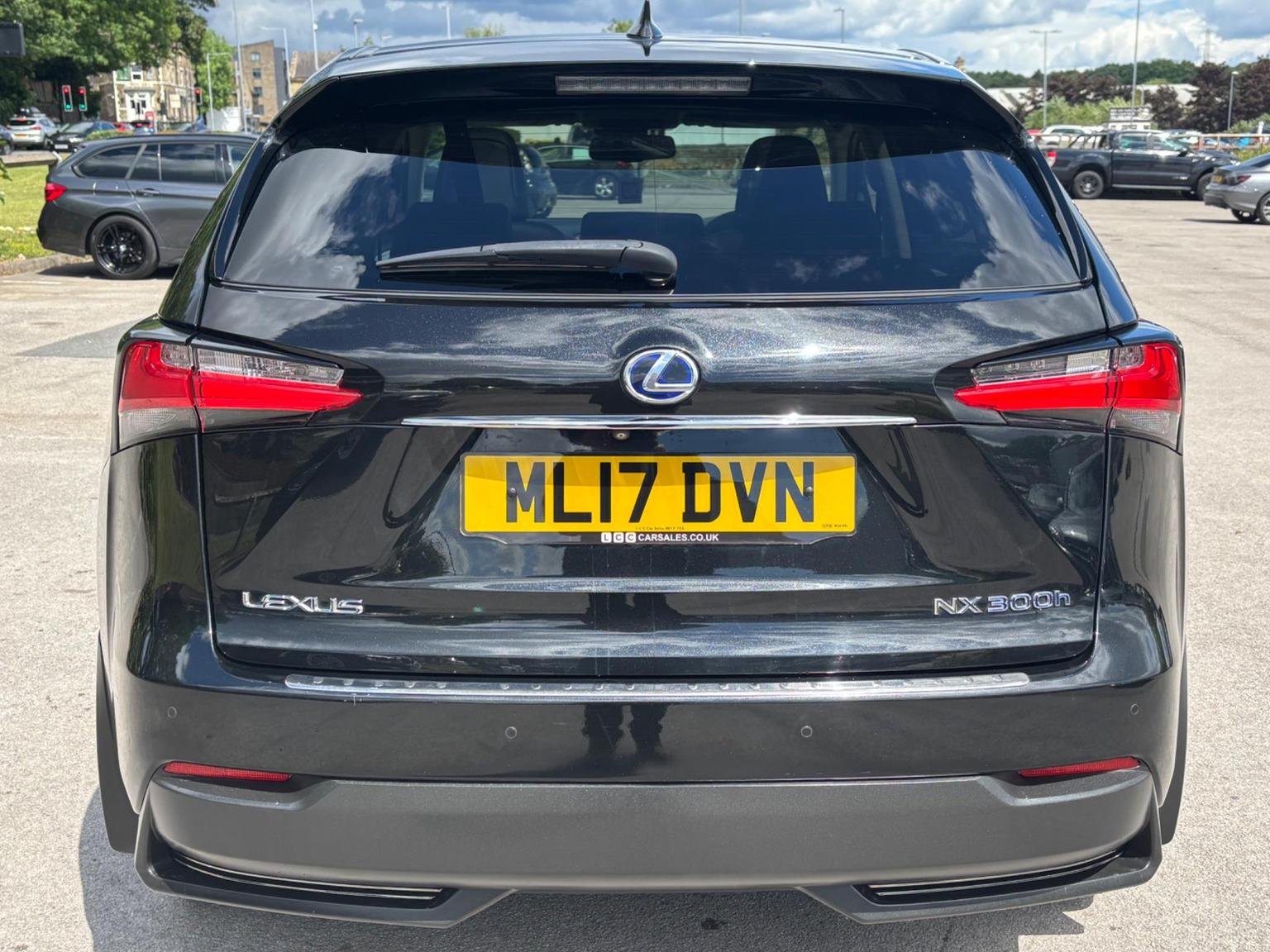 Lexus NX 300h
