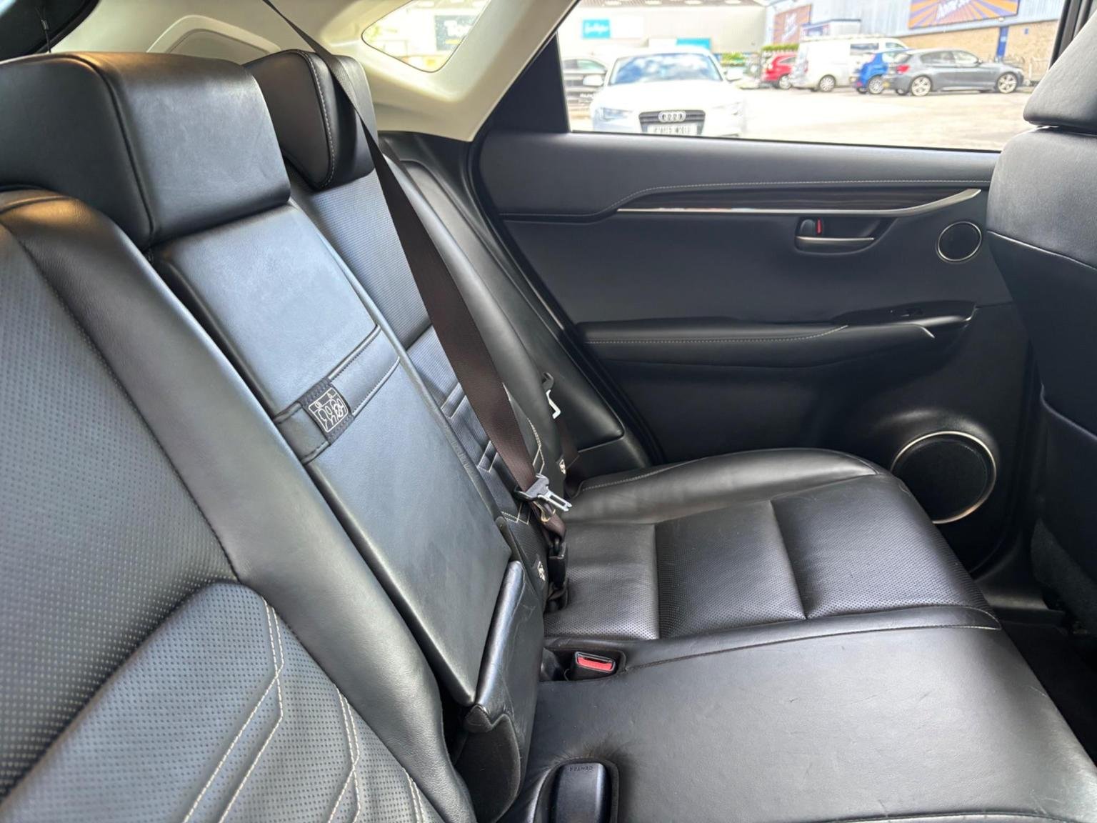 Lexus NX 300h