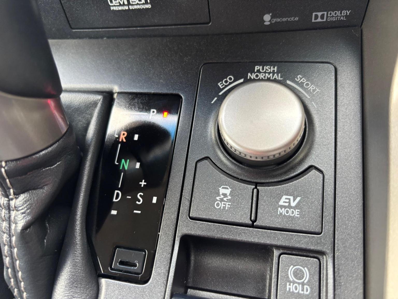 Lexus NX 300h