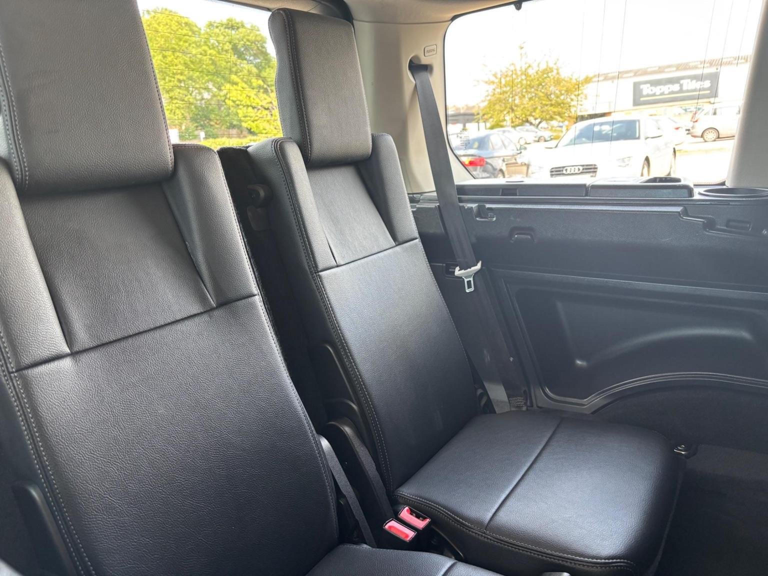 Land Rover Discovery 4