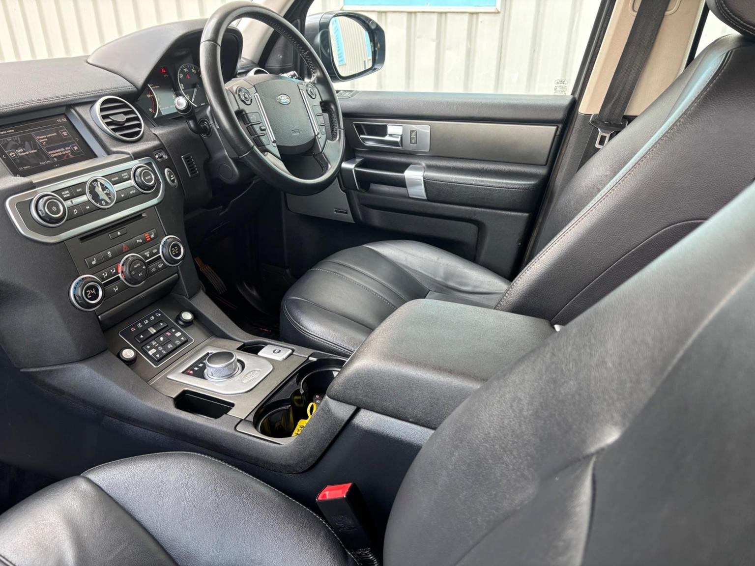 Land Rover Discovery 4