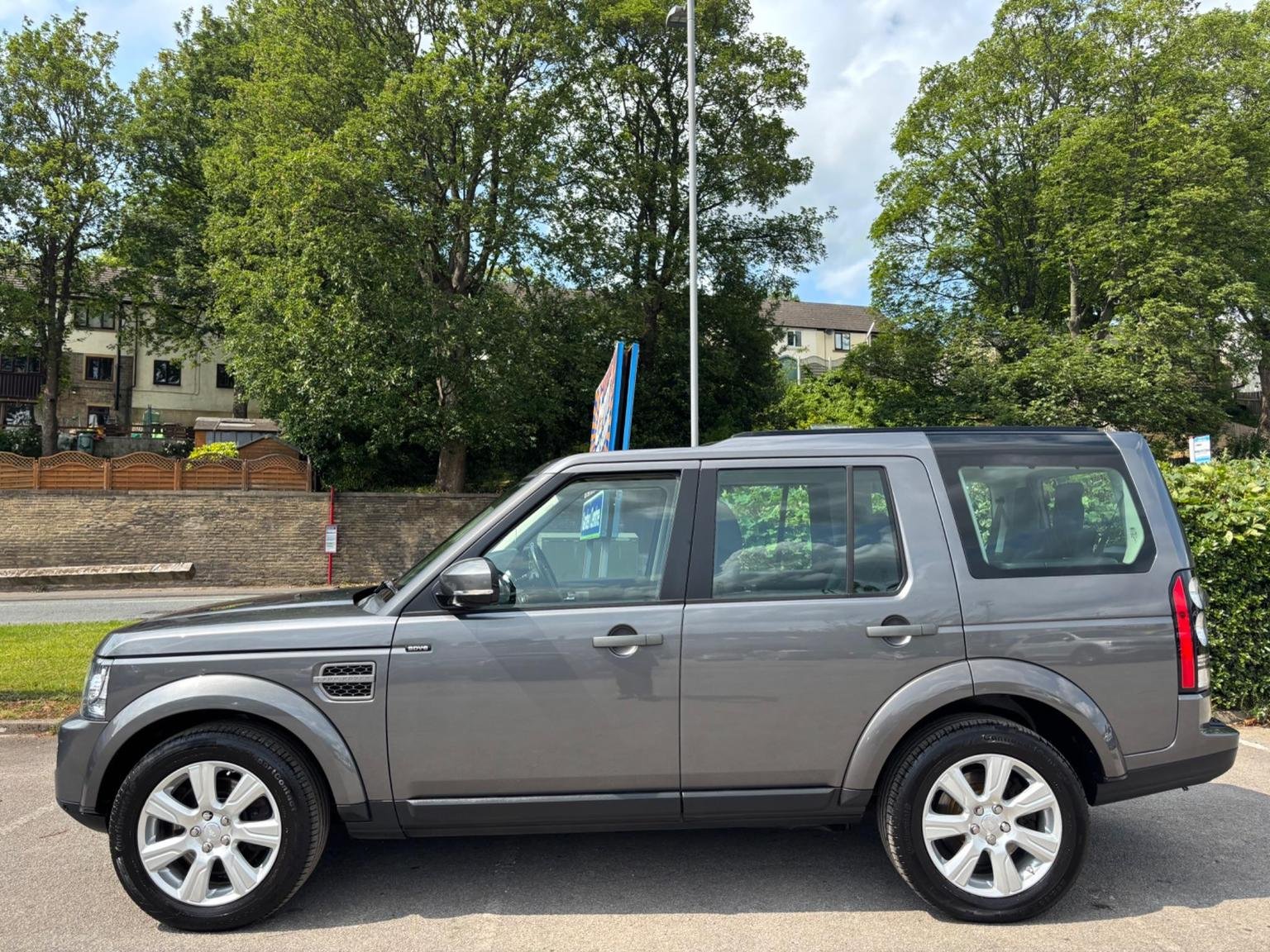 Land Rover Discovery 4