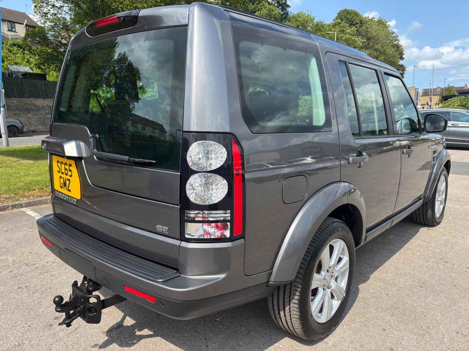 Land Rover Discovery 4