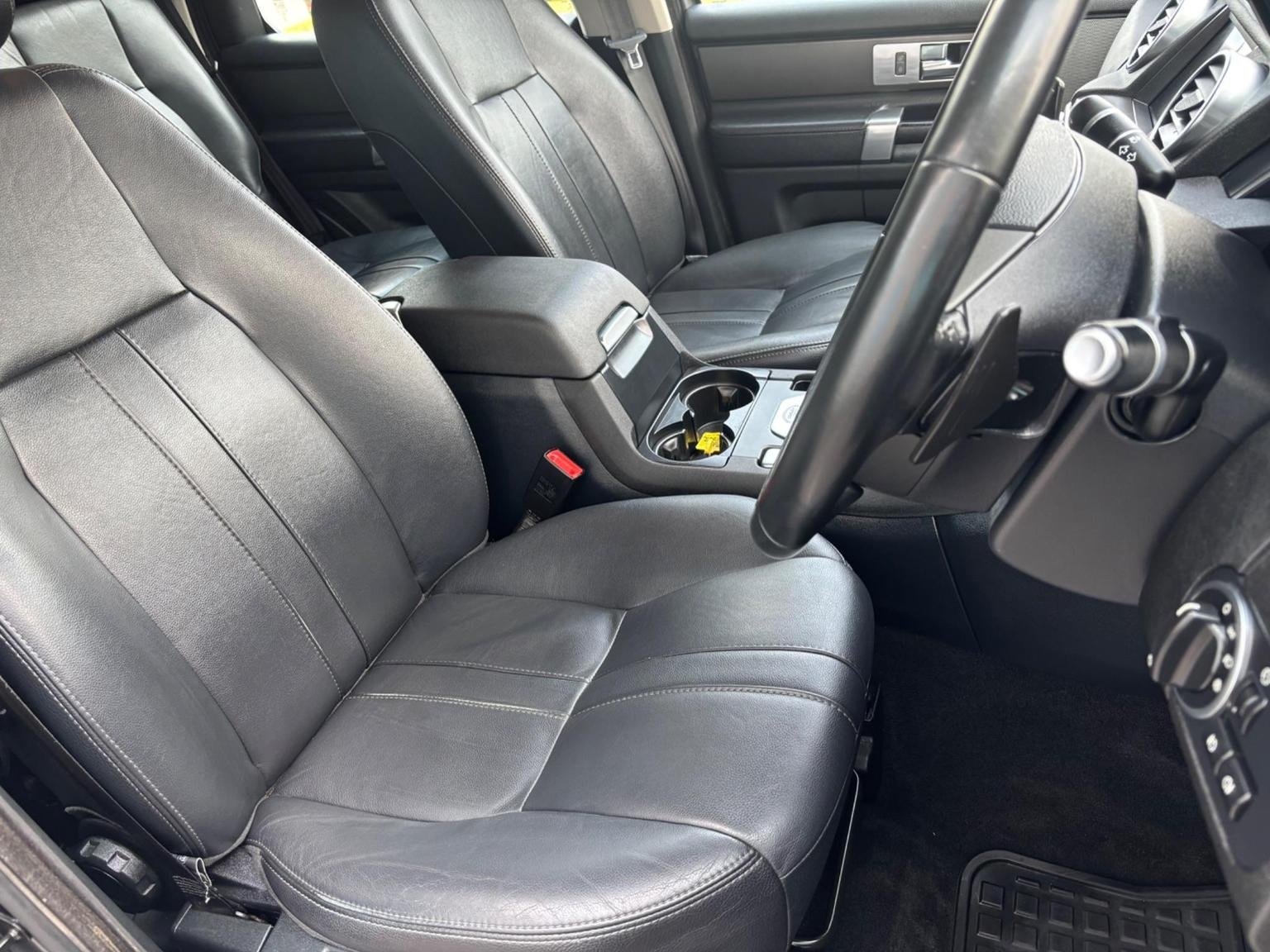 Land Rover Discovery 4