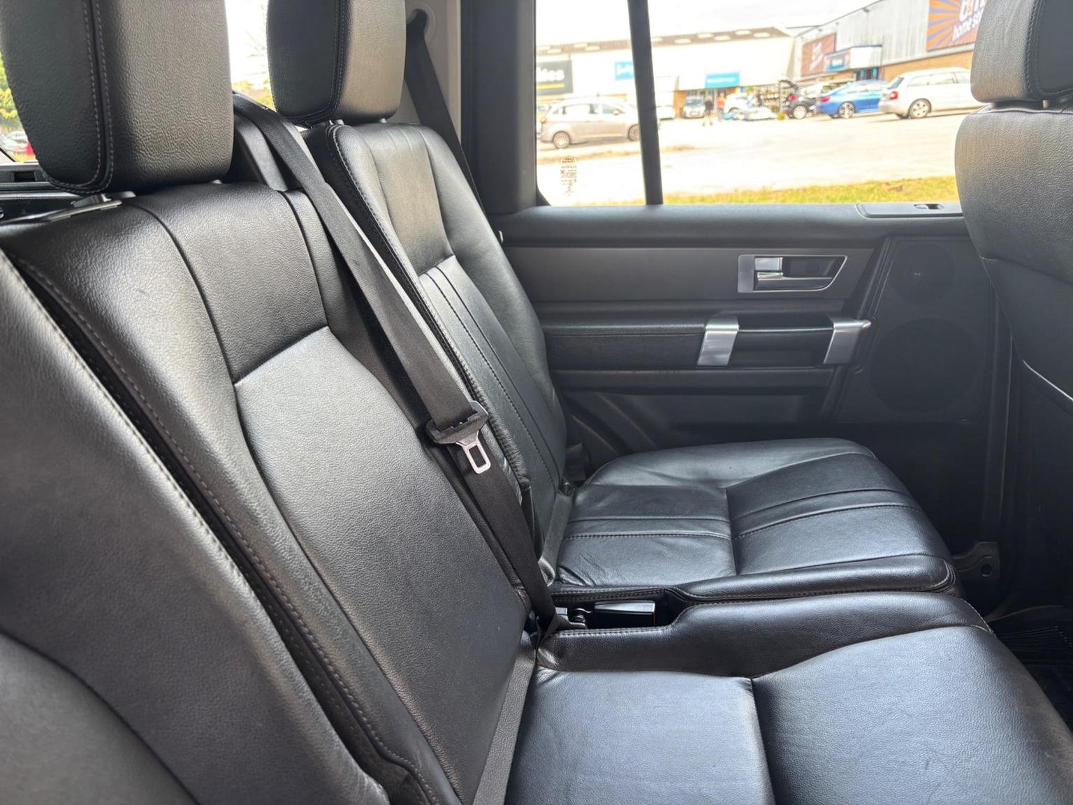 Land Rover Discovery 4