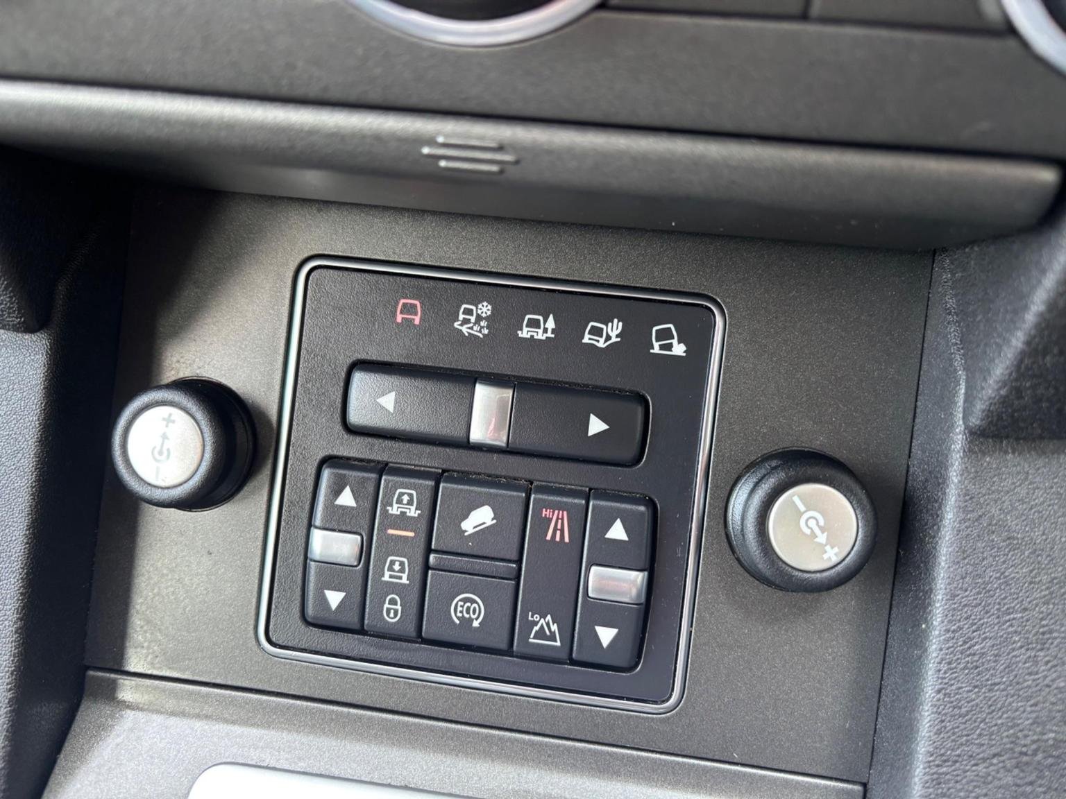 Land Rover Discovery 4