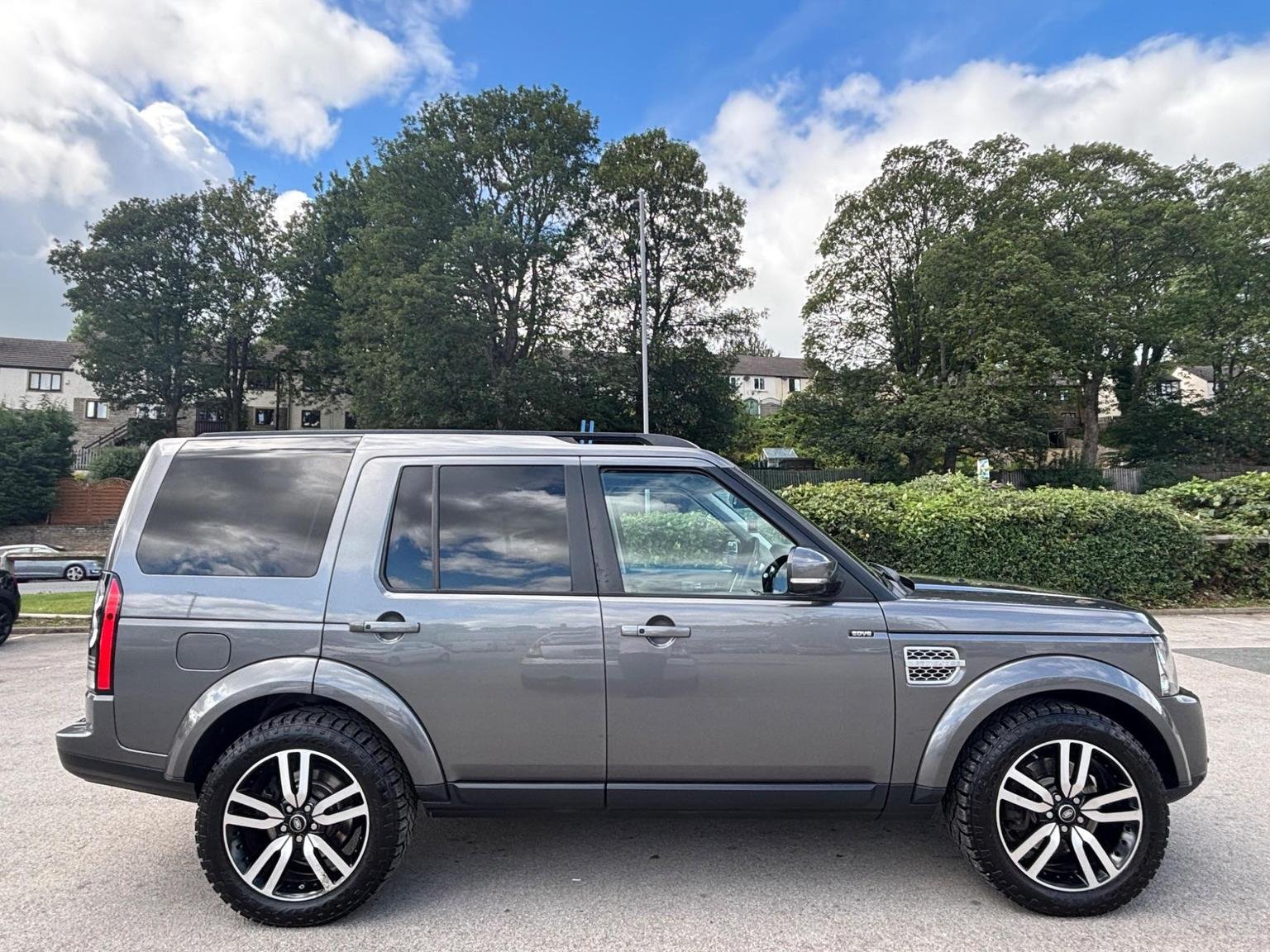 Land Rover Discovery 4