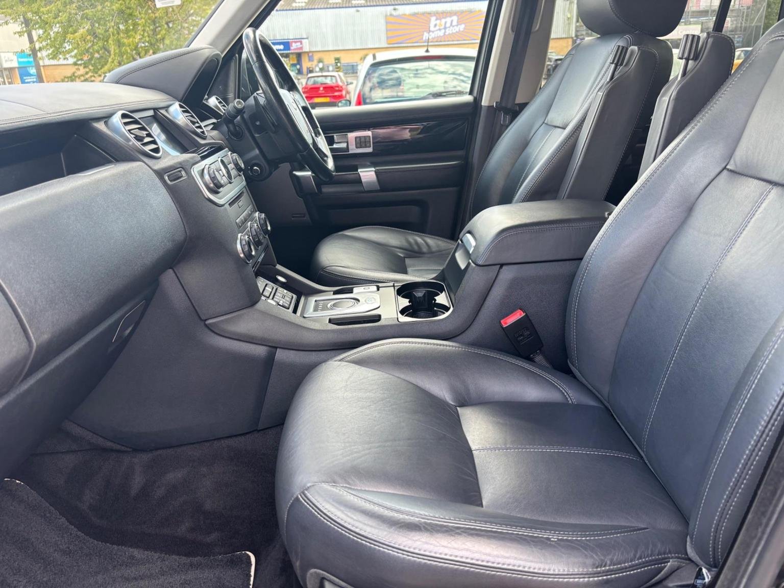 Land Rover Discovery 4