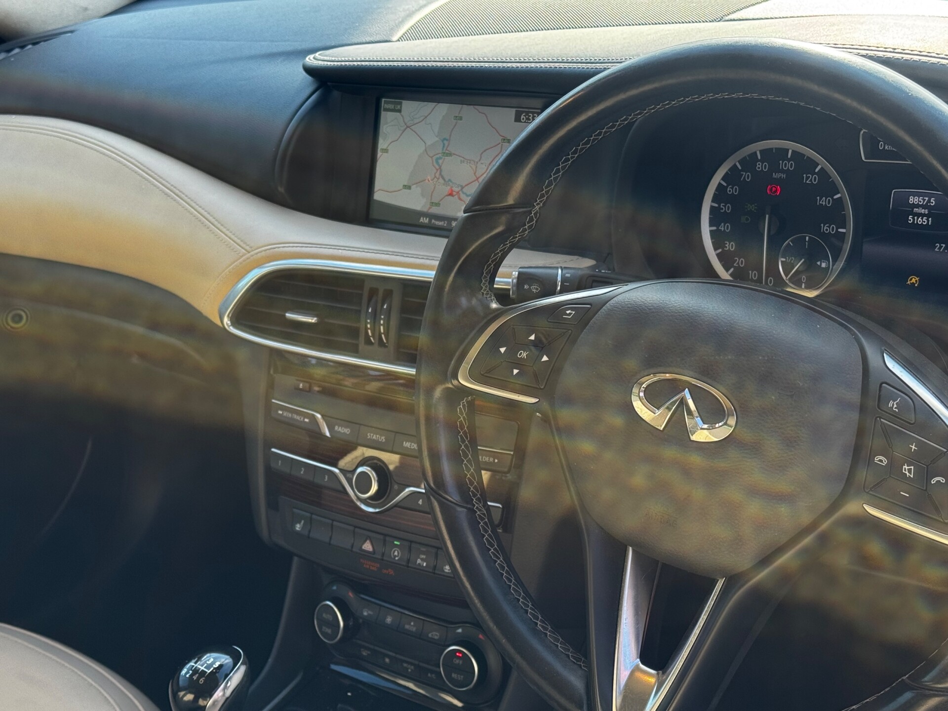 Infiniti Q30