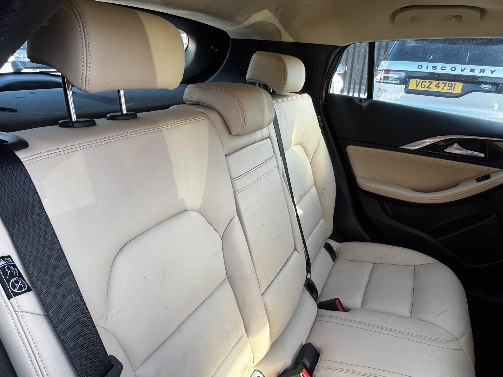 Infiniti Q30
