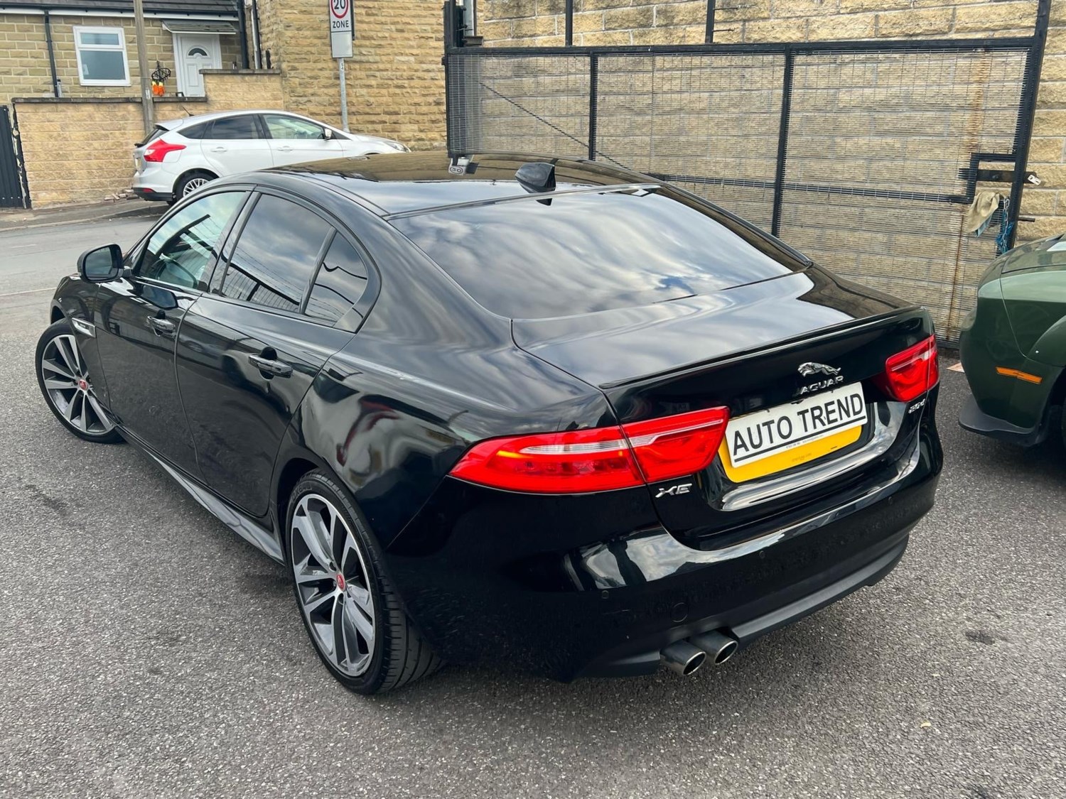 Jaguar XE