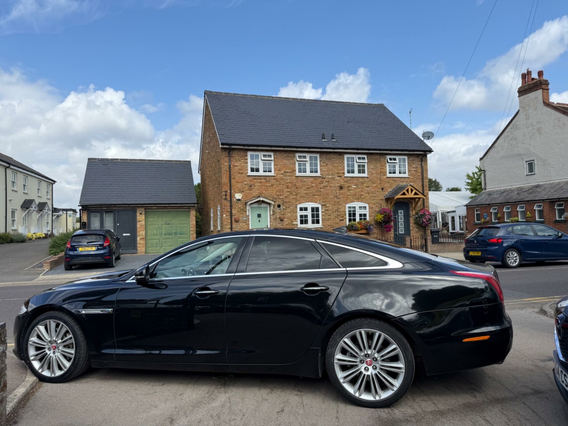 Jaguar XJ