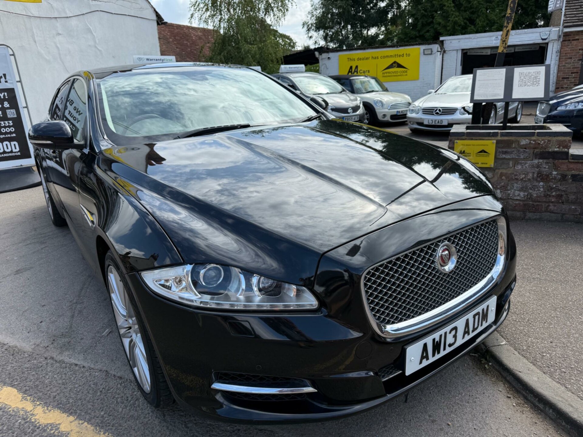 Jaguar XJ