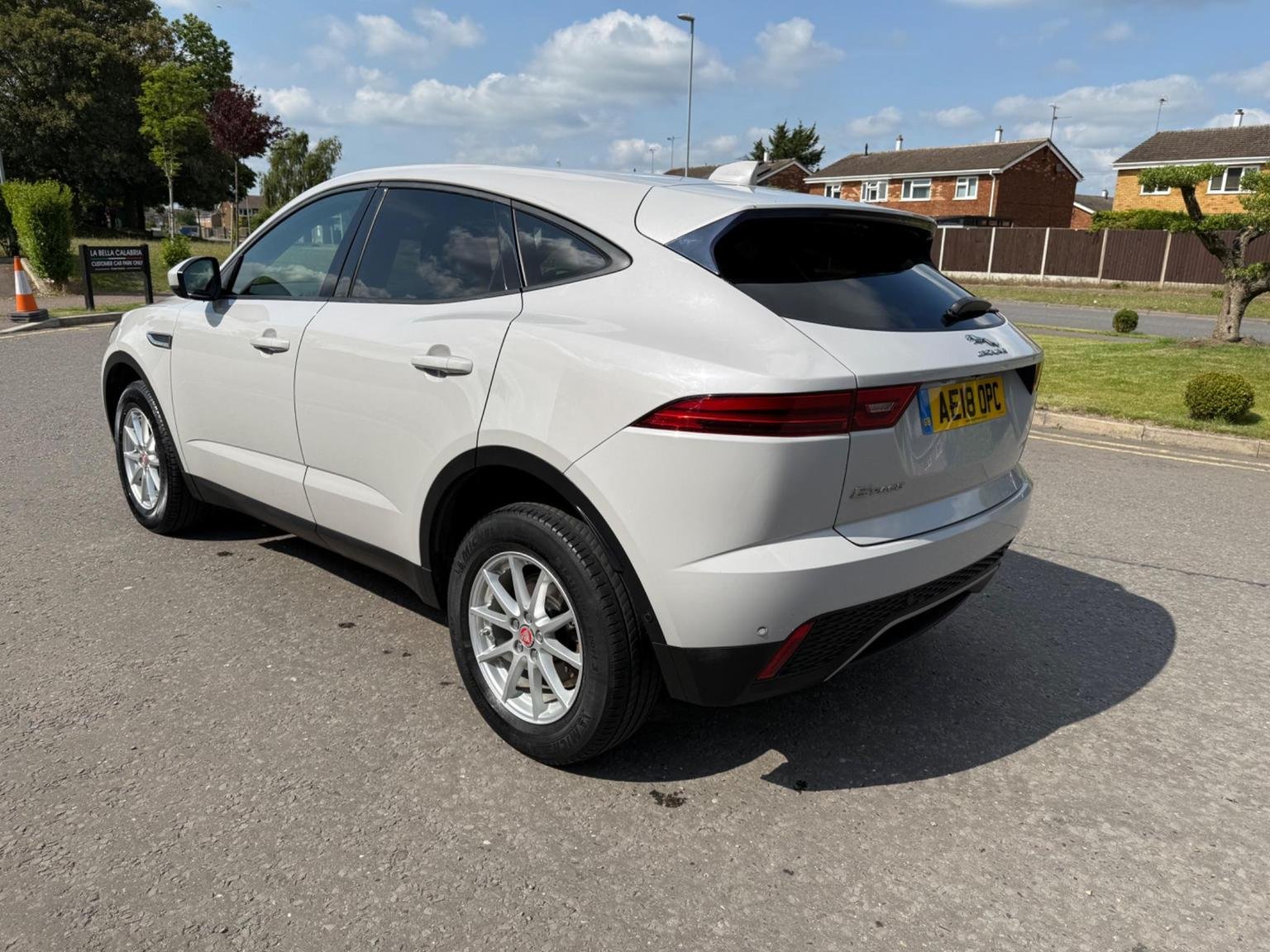 Jaguar E Pace