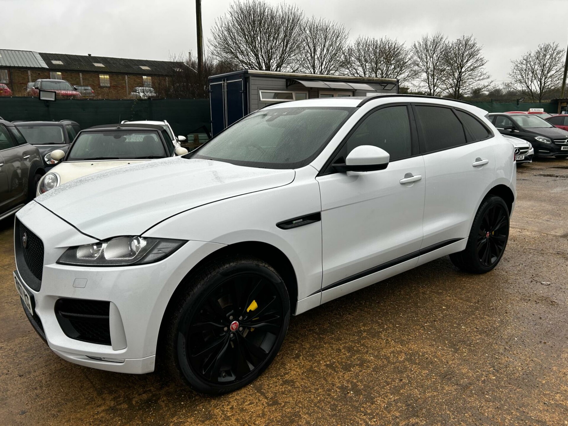 Jaguar F Pace