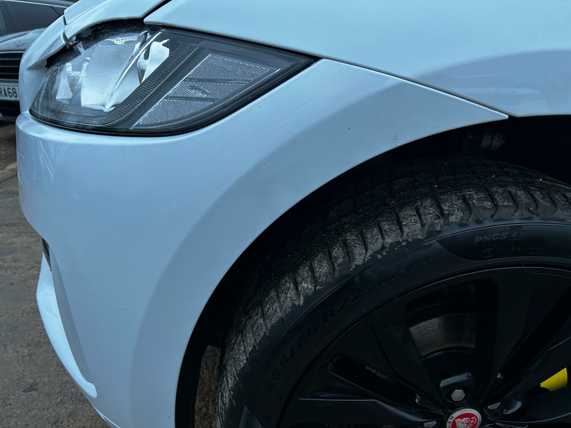 Jaguar F Pace