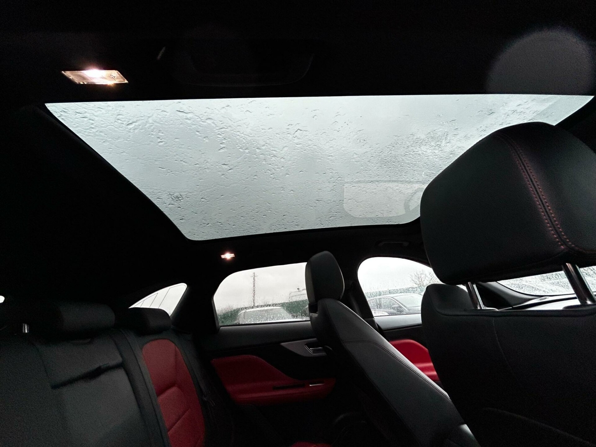 Jaguar F Pace