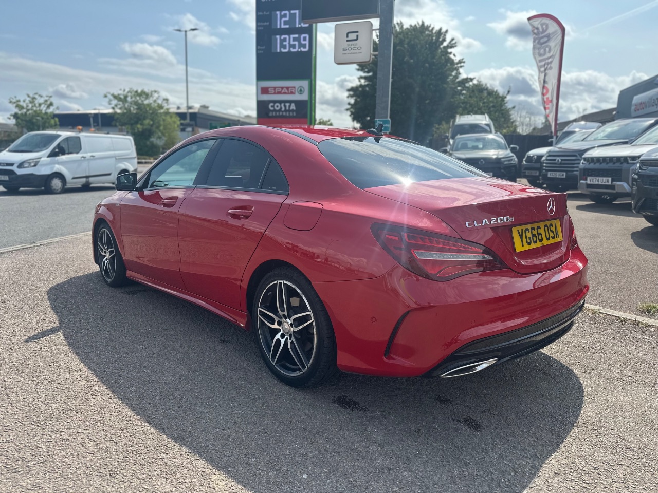 Mercedes Benz CLA