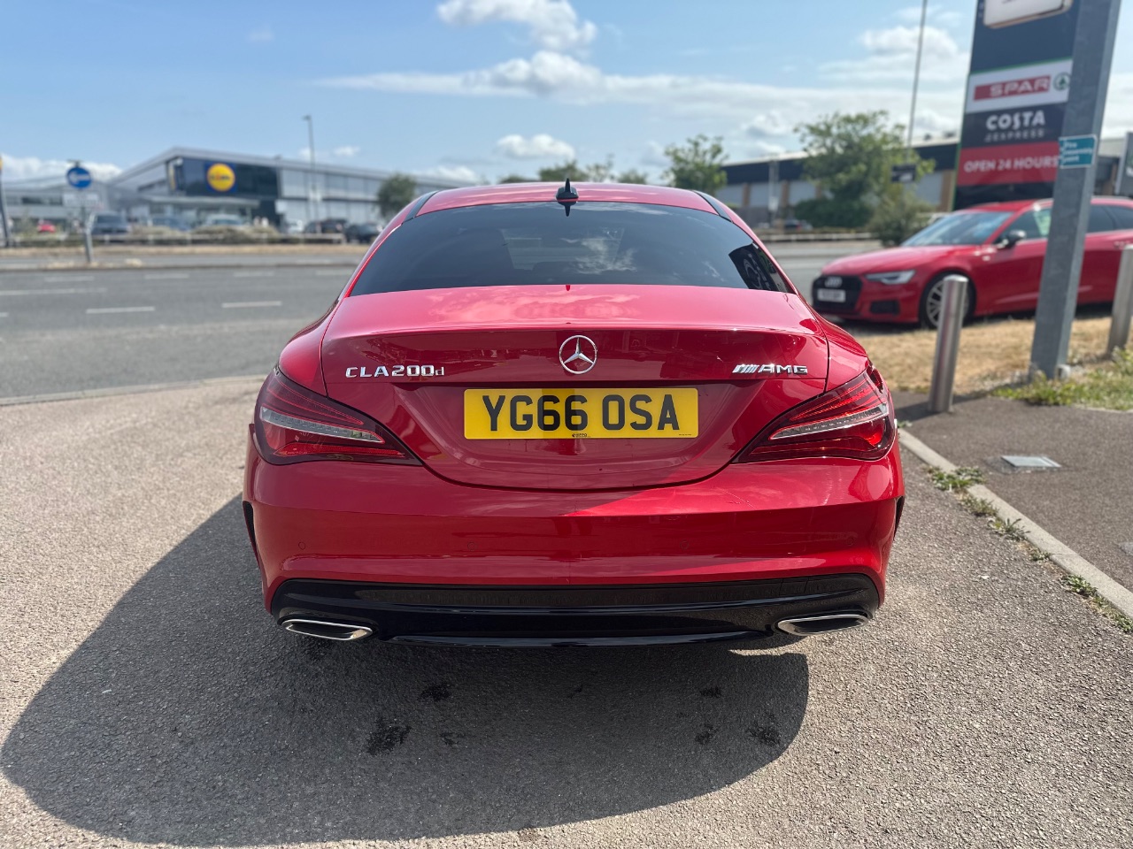 Mercedes Benz CLA