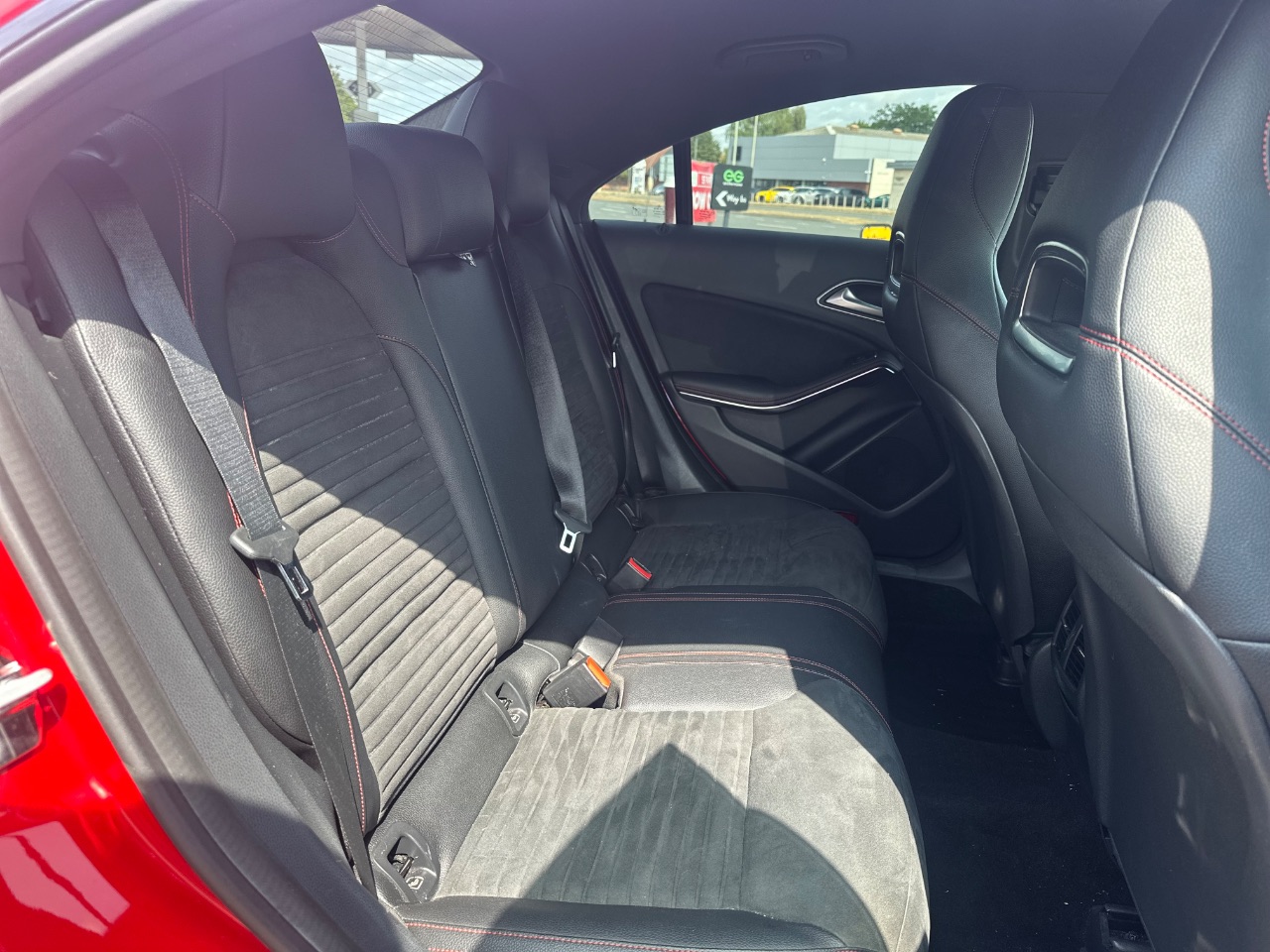 Mercedes Benz CLA
