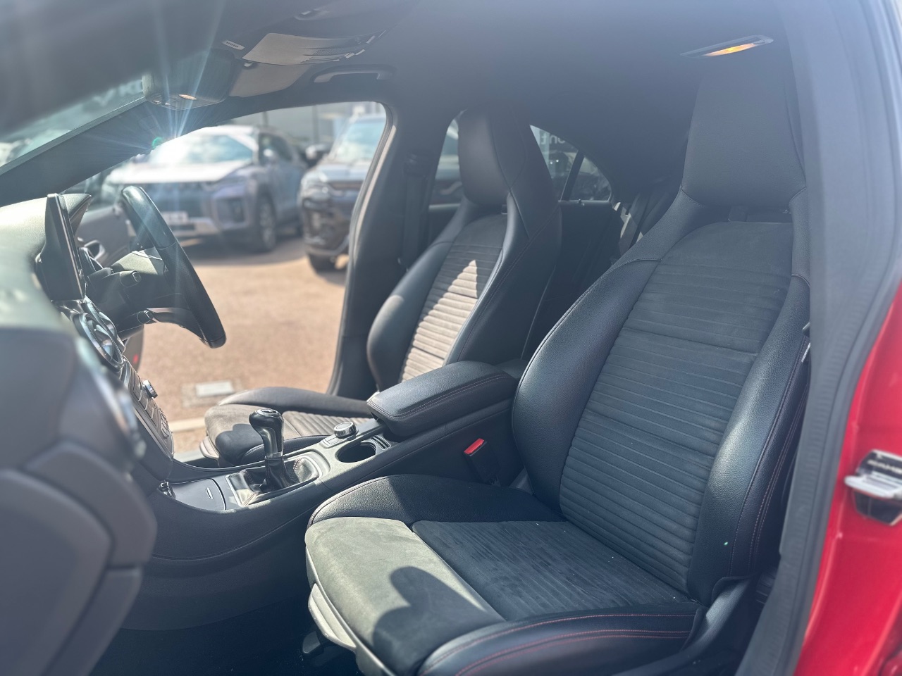 Mercedes Benz CLA
