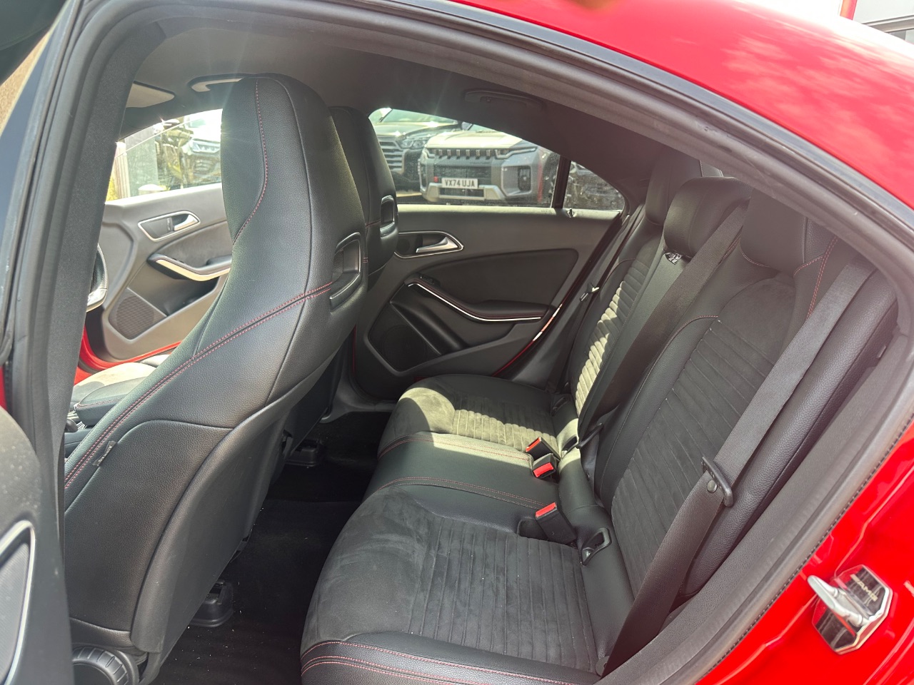 Mercedes Benz CLA
