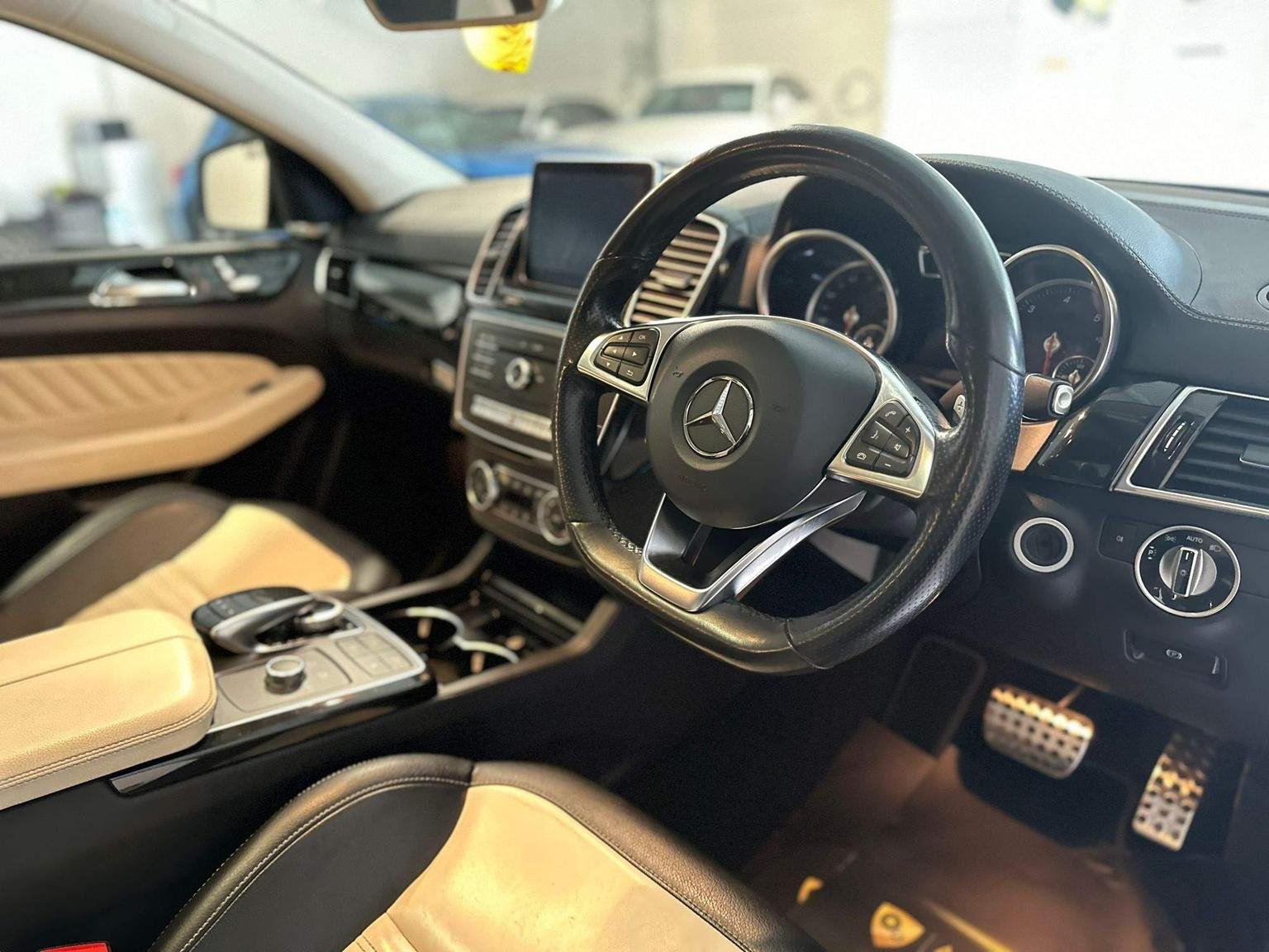 Mercedes Benz GLE-CLASS